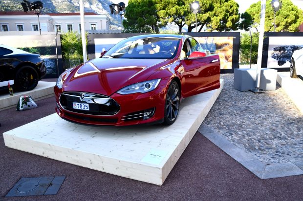 2021, anul mașinilor electrice. Tesla a crescut rapid, dar China este adevăratul câștigător