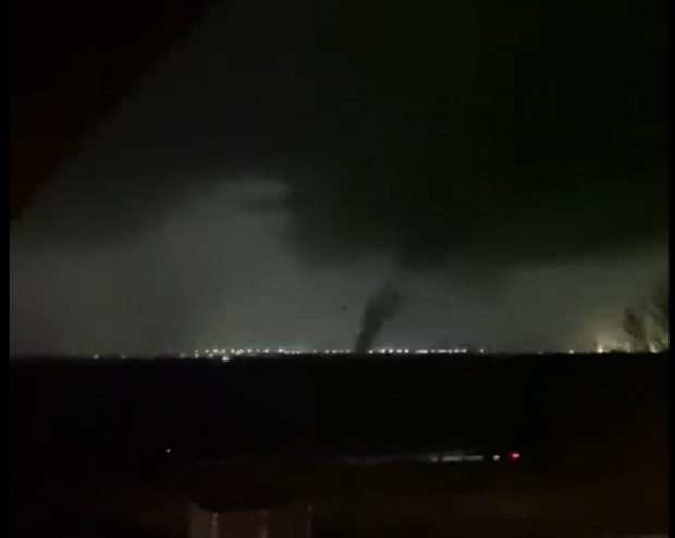 Cel puțin 50 de morți după ce peste 20 de tornade au lovit mai multe state americane