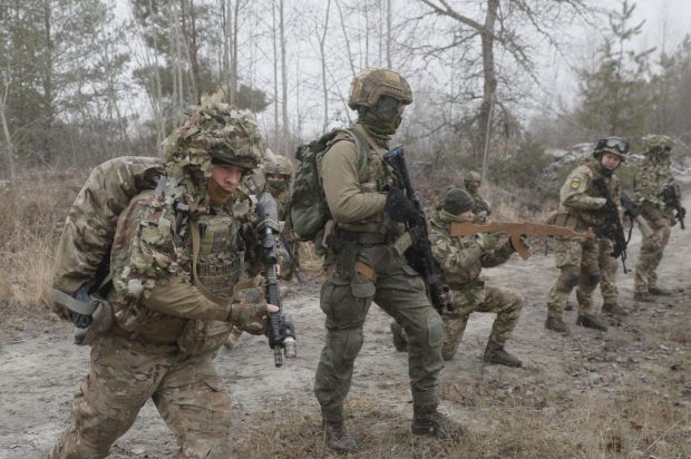 Pentagon: Kremlinul vrea să filmeze un fals atac ucrainean asupra militarilor ruși, pe care-l va folosi ca pretext pentru invazie