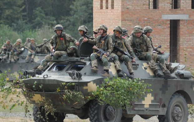 Ministrul britanic al apărării: Este „extrem de improbabil” ca Londra și aliații săi să intervină militar în cazul unei invazii ruse în Ucraina