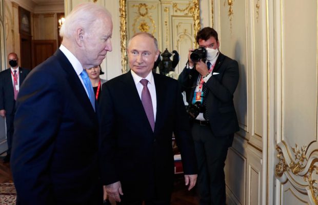 Putin l-a avertizat pe Biden că noi sancţiuni împotriva Moscovei ar fi „o eroare colosală”. Răspunsul președintelui american