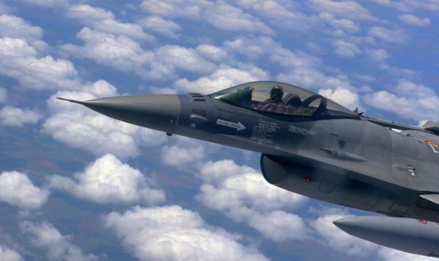 NATO trimite avioane şi vapoare în Europa de Est pentru a consolida apărarea flancului de Est
