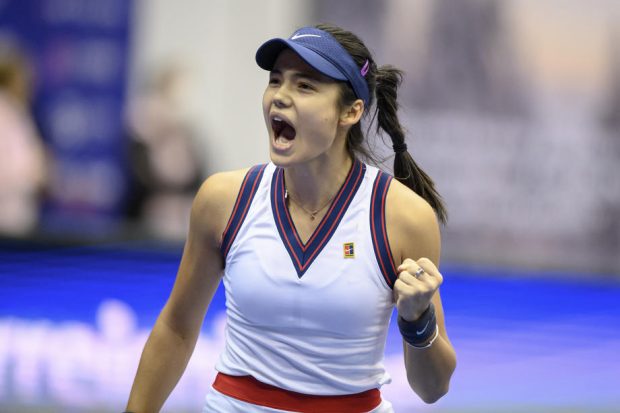 Emma Răducanu a fost desemnată de WTA revelaţia anului 2021