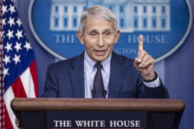 Anthony Fauci: Nu este nevoie de vaccinuri speciale pentru tulpina Omicron de COVID-19