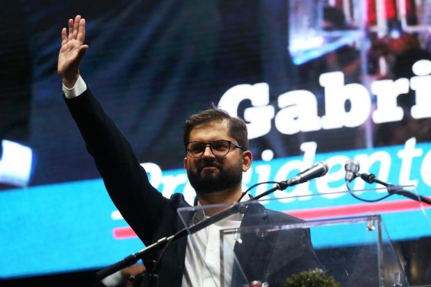Gabriel Boric, candidatul de stânga, a câștigat alegerile prezidențiale din Chile