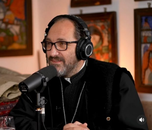 Pilda de Sărbători a părintelui Constantin Necula: „Ce trăim acum nu are nicio legătură cu Crăciunul! Noi alergăm pe lateral, cum pasează echipa națională a României”