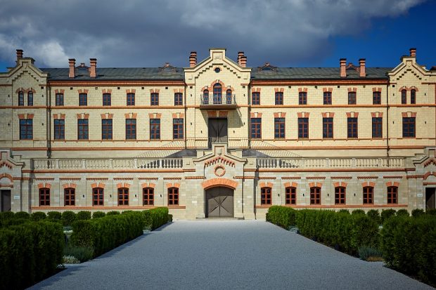 Cum arată o vizită la Castel Mimi, un adevărat „Versailles moldovenesc”