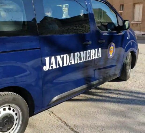 Doi farmaciști s-au luat la bătaie, într-un depozit din Tulcea. Doar jandarmii au putut să îi despartă