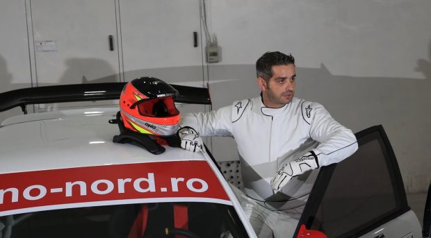 Soția lui Daniel Onoriu a dat noi detalii despre starea pilotului, internat în spital. „Are o privire…nu fixă. A deschis ochii”