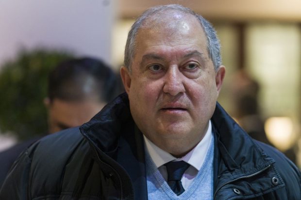 Preşedintele armean Armen Sarkissian a demisionat din cauza puterilor limitate pe care le are conform Constituției