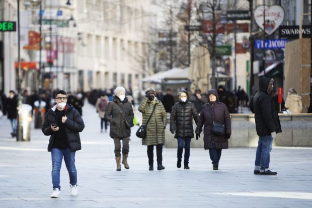 Ratele de infectare sunt în continuă creștere în toate județele. Municipiul București raportează, din nou, cele mai multe cazuri