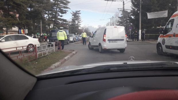 Alertă falsă cu bombă la o şcoală din Târgu Jiu. Elevul care a sunat la 112, găsit de poliție