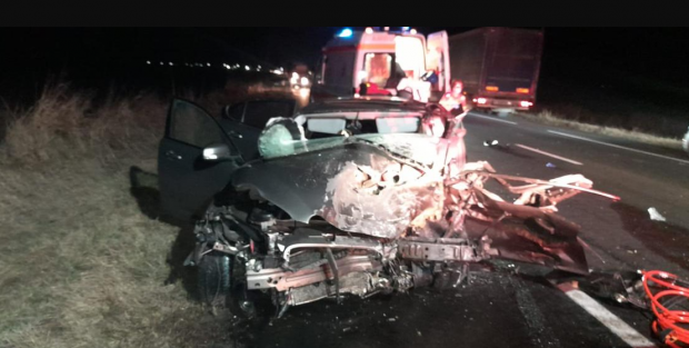 Accident grav în Ialomița, pe DN2. O persoană a murit, două au fost rănite