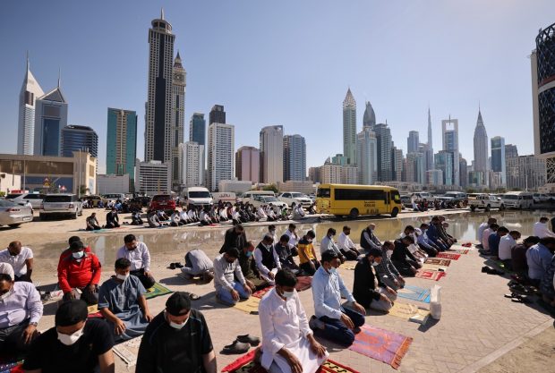 „Pare atât de greșit”. Pentru prima oară, vineri s-a lucrat în Emiratele Arabe, după ce țara și-a schimbat weekendul