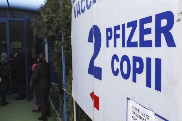 390 de copii, vaccinați anti-COVID în prima zi a campaniei pentru grupa de vârstă 5-11 ani. Câți au fost înscriși în platformă