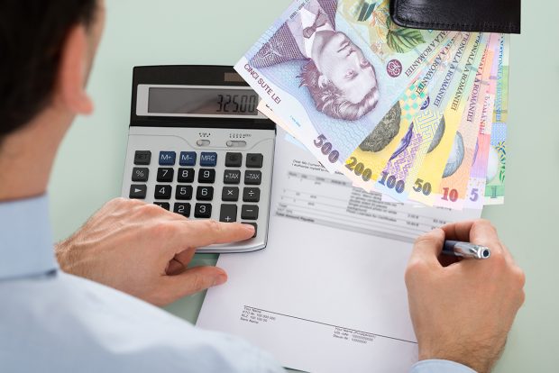 Peste 450.000 de facturi greşite la energie electrică, identificate de Ministerul Energiei. „Vor fi refăcute”