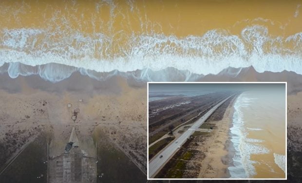 VIDEO | Marea Neagră are apa galbenă pe coasta de nord, un fenomen destul de rar. Care e explicația