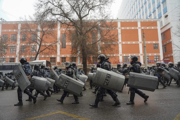 Vladimir Putin a revendicat victoria în apărarea Kazahstanului după protestele violente