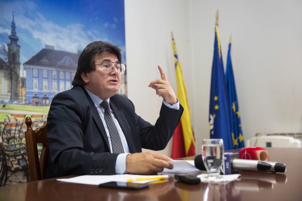 Fostul primar al Timișoarei a lansat „una din compozițiile mele muzicale mai vechi” pe versurile lui Eminescu