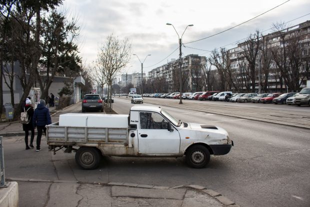 Românii vor primi 3.000 de lei pentru fiecare mașină casată. Programul e separat de Rabla