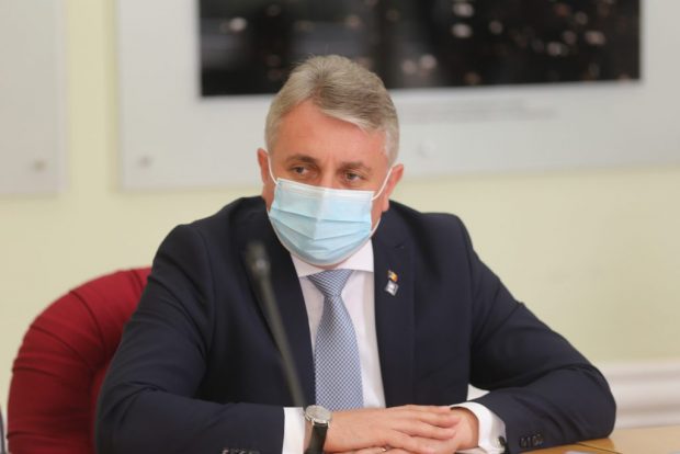 Ministrul de interne: Suntem pregătiţi pentru un eventual aflux de migranţi dinspre Ucraina