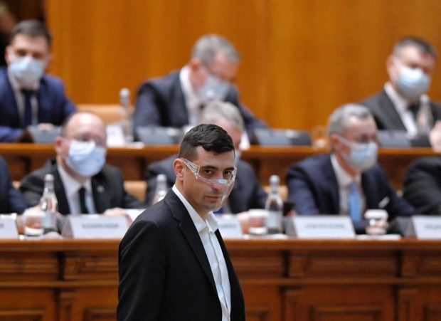 Indecența cu care AUR îl folosește pe Eminescu. De ziua Poetului, să-i trăiască dușmanii!