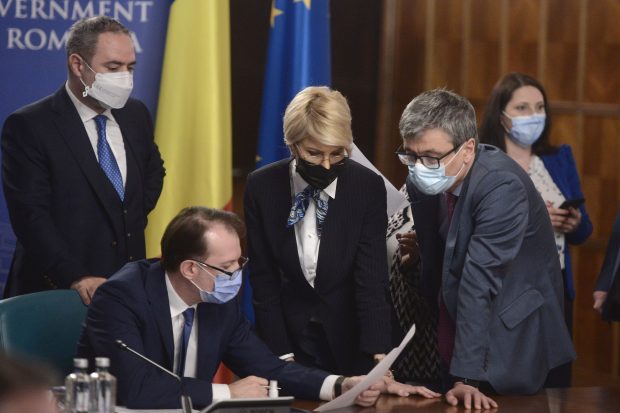 Ministrul energiei îndeamnă românii să nu plătească facturi eronate. Cîțu: „Dacă a spus aşa ceva, sper să vină să corecteze”