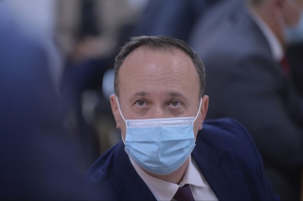 G4 Media: Ministrul finanțelor, Adrian Câciu, propagandă plătită pentru compania chineză Huawei. Unele articole au fost mascate