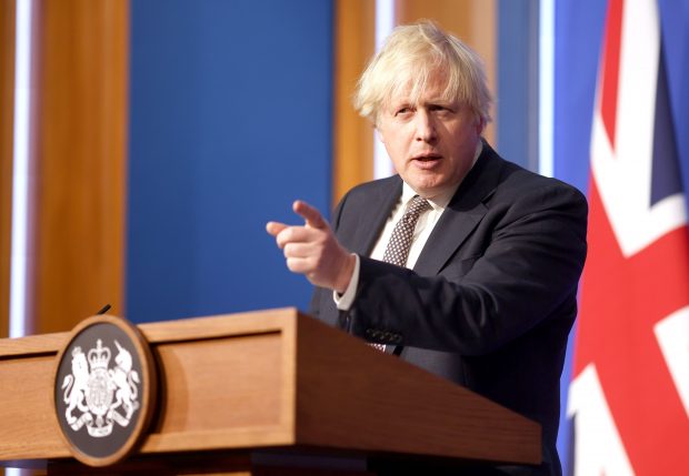 Boris Johnson îl îndeamnă pe Putin „să dea înapoi” pentru a evita „vărsarea de sânge” în Ucraina