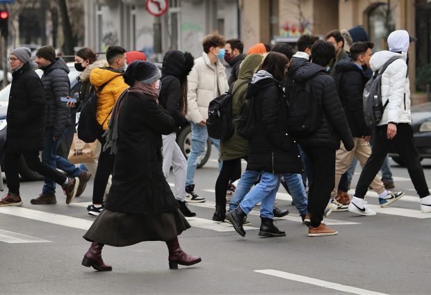 Rata de infectare cu COVID din București se apropie de pragul de 10 cazuri la mie