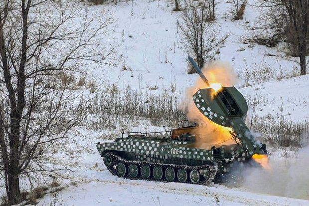 Un atac limitat în est, un „pod” spre Crimeea, încercuirea Kievului: care sunt opțiunile militare ale Rusiei în Ucraina