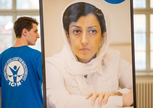O activistă iraniană pentru drepturile omului a fost condamnată la 8 ani de închisoare şi 70 de lovituri de bici