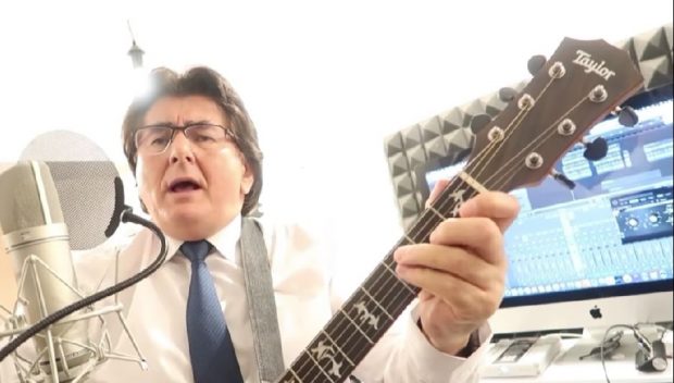 Nicolae Robu a compus o baladă rock cu versurile lui Eminescu: „Trăim vremuri tulburi, vremuri în care valorile sunt răsturnate”