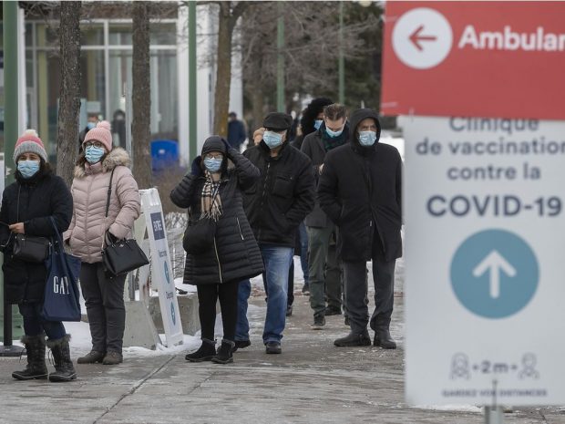 „Nu te vaccinezi, nu poți cumpăra bere”, măsura prin care provincia canadiană Quebec a impulsionat imunizarea