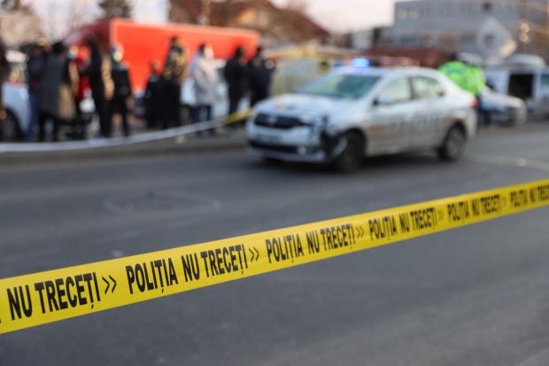 Un copil de cinci ani, lovit de o maşină de poliție la Bolintin Vale