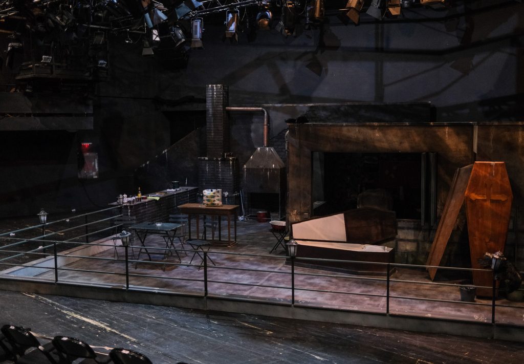 Incursiune de o oră și jumătate în culisele Teatrul Național din București. Vizită inedită în cetatea lui Radu Beligan și Gheorghe Dinică