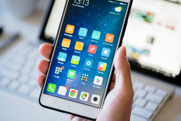 Cum revii la setările din fabrică ale telefonului tău mobil