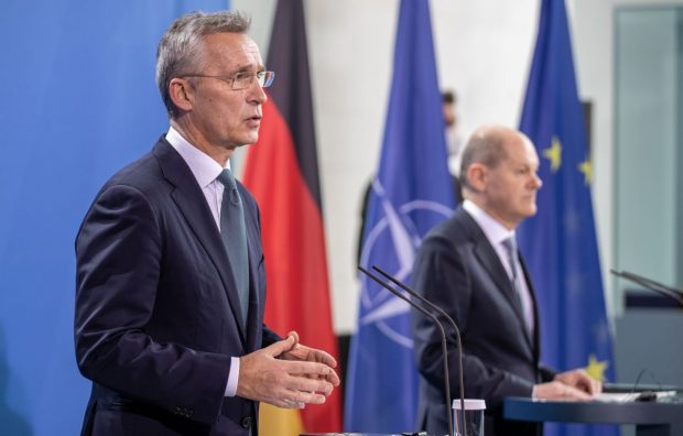 NATO invită Rusia la o nouă negociere: „Principala sarcină este să prevenim un atac militar asupra Ucrainei”
