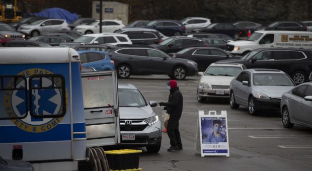 Profesoară din SUA, arestată după ce și-a transportat în portbagaj fiul bolnav de COVID, de teamă să nu se contamineze