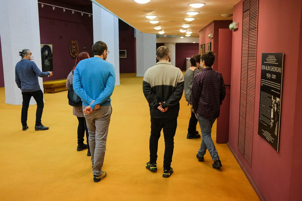 Incursiune de o oră și jumătate în culisele Teatrul Național din București. Vizită inedită în cetatea lui Radu Beligan și Gheorghe Dinică