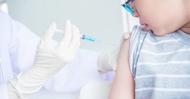 În România peste 3.000 de copii de 5-11 ani sunt programați la vaccinare. Cum merge imunizarea acestei categorii de vârstă în alte țări