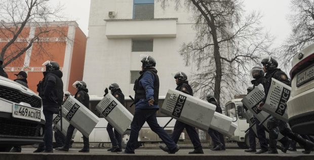 Cercetător la Universitatea „Babeș-Bolyai”, despre protestele din Kazahstan: „Oamenii sunt furioși față de nepotism, de dinastiile politice, de oligarhie”