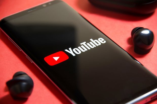 Totul până la YouTube, spune unul dintre cei mai influenți oficiali ruși. De ce nu vrea să fie interzis