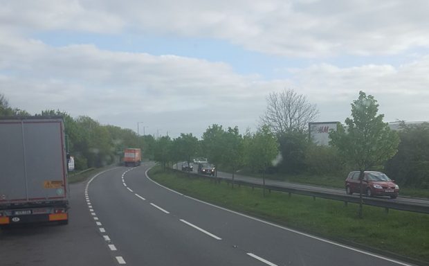 Șofer român, un an și opt luni de închisoare, după ce a condus pe contrasens și a provocat un grav accident, în Anglia