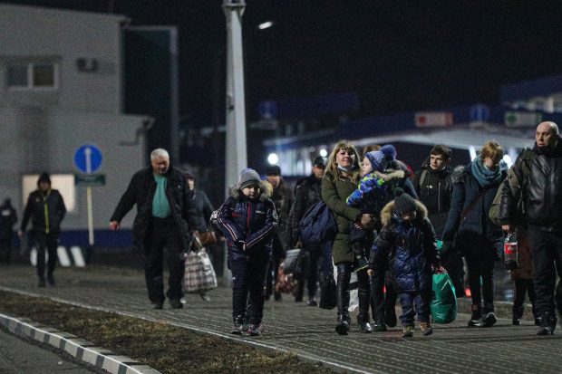 BBC: Mesajele prin care liderii separatiști anunță vineri evacuarea populației ruse, filmate în urmă cu două zile