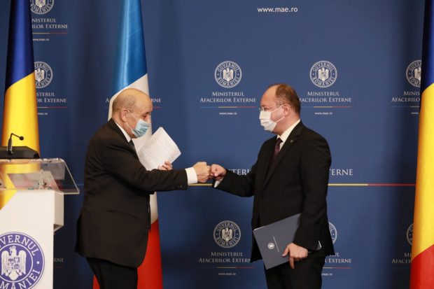 Ministrul francez de externe: Nu se poate spune că prezenţa militară franceză în România este o provocare pentru Rusia