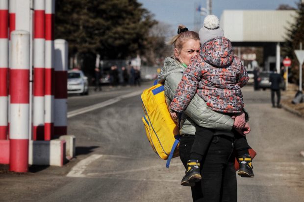 7.5 milioane de copii din Ucraina vor fi afectați de război, 350 de mii nu mai pot merge la școală