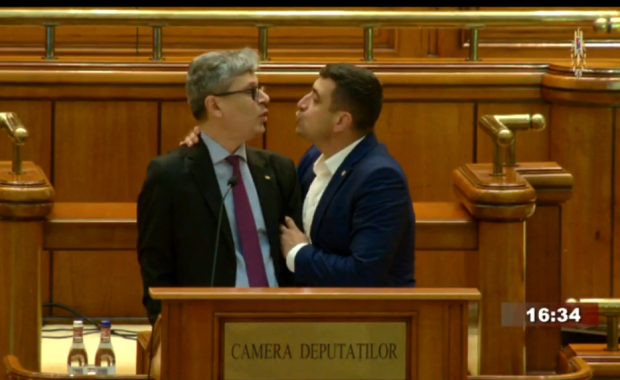 Ministrul Virgil Popescu și efectele incidentului cu George Simion: „Curg injurii pe pagina personală, la pozele cu copiii sunt tot felul de ameninţări”