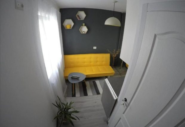 La ce preț a fost scoasă la vânzare garsoniera de 11 metri pătrați din Cluj-Napoca