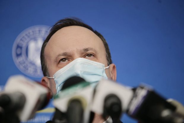 S-a răzgândit după două zile. Adrian Câciu renunță la suprataxarea celor cu mai multe locuințe și mai multe mașini